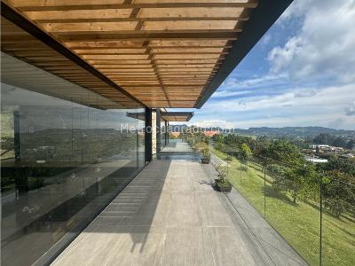 Casa de 4 alcobas en venta en Las Palmas El Poblado, Medellín · foto 17 de 20