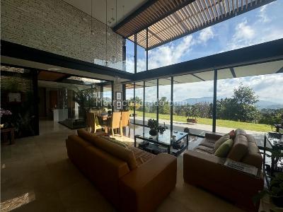Casa de 4 alcobas en venta en Las Palmas El Poblado, Medellín · foto 20 de 20