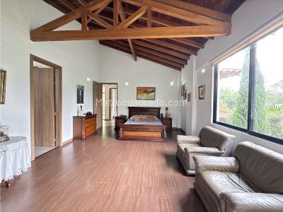 Apartamento de 5 alcobas en venta en Loma El Chocho Envigado, Envigado · foto 16 de 20