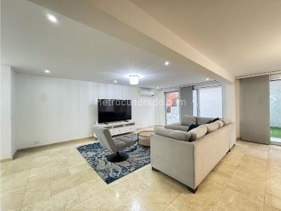Casa de 4 alcobas en venta en Loma Los Parra Poblado, Medellín, 334 m² · foto 20 de 20