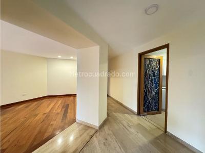 Apartamento de 4 alcobas en arriendo en La Tomatera El Poblado, Medellín, 172 m² · foto 14 de 20