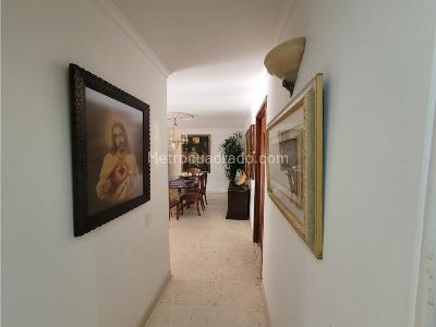 Casa de 5 alcobas en venta en Las Palmas El Poblado, Medellín, 371 m² · foto 8 de 20
