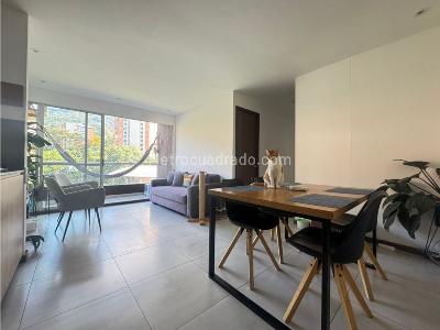 Apartamento de 2 alcobas en venta en Cumbres Envigado, Envigado, 69 m² · foto 3 de 20