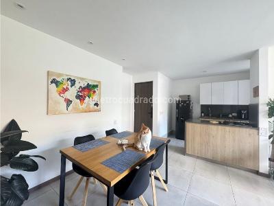 Apartamento de 2 alcobas en venta en Cumbres Envigado, Envigado, 69 m² · foto 9 de 20