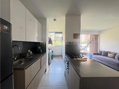Apartamento de 2 alcobas en venta en Cumbres Envigado, Envigado, 69 m² · foto 13 de 20