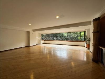 Apartamento de 4 alcobas en venta en Los Balsos El Poblado, Medellín, 241 m² · foto 3 de 20