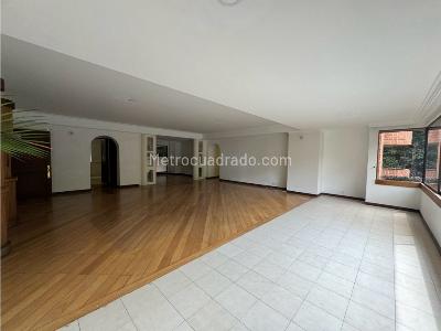 Apartamento de 4 alcobas en venta en Los Balsos El Poblado, Medellín, 241 m² · foto 6 de 20