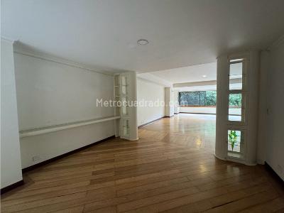 Apartamento de 4 alcobas en venta en Los Balsos El Poblado, Medellín, 241 m² · foto 9 de 20