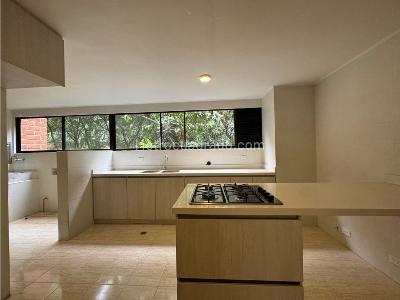 Apartamento de 4 alcobas en venta en Los Balsos El Poblado, Medellín, 241 m² · foto 17 de 20
