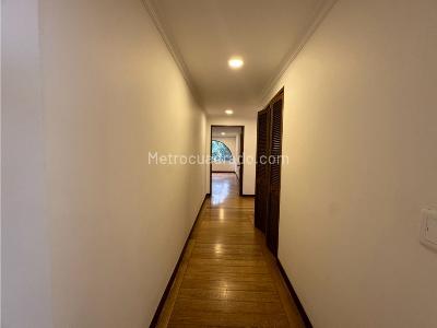 Apartamento de 4 alcobas en venta en Los Balsos El Poblado, Medellín, 241 m² · foto 19 de 20