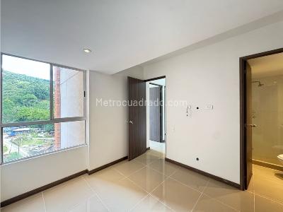 Apartamento de 3 alcobas en venta en Asdesilla Sabaneta, Sabaneta, 72 m² · foto 13 de 20
