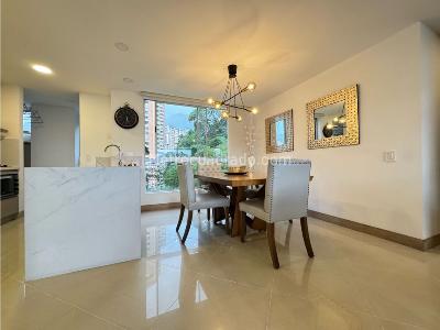 Apartamento de 3 alcobas en venta en Las Santas El Poblado, Medellín, 125 m² · foto 13 de 20