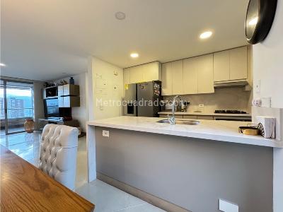 Apartamento de 3 alcobas en venta en Las Santas El Poblado, Medellín, 125 m² · foto 15 de 20