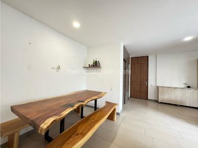 Apartamento de 3 alcobas en venta en Loma Las Brujas Envigado, Envigado, 97 m² · foto 17 de 20