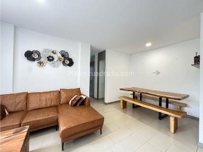 Apartamento de 3 alcobas en venta en Loma Las Brujas Envigado, Envigado, 97 m² · foto 4 de 20