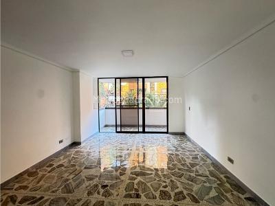 Apartamento de 4 alcobas en venta en Laureles Segundo Parque, Medellín, 165 m² · foto 4 de 20