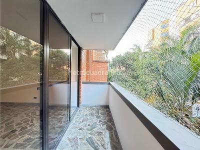 Apartamento de 4 alcobas en venta en Laureles Segundo Parque, Medellín, 165 m² · foto 6 de 20