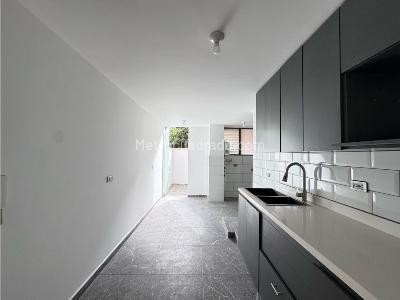 Apartamento de 4 alcobas en venta en Laureles Segundo Parque, Medellín, 165 m² · foto 14 de 20