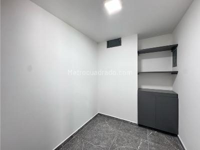 Apartamento de 4 alcobas en venta en Laureles Segundo Parque, Medellín, 165 m² · foto 18 de 20