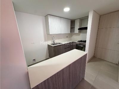 Apartamento de 3 alcobas en venta en Camino Verde Envigado, Envigado, 80 m² · foto 2 de 14