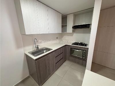 Apartamento de 3 alcobas en venta en Camino Verde Envigado, Envigado, 80 m² · foto 3 de 14