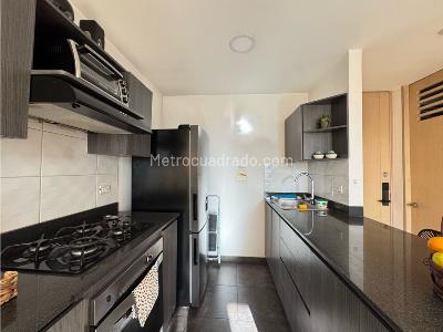 Apartaestudio en arriendo en Linares El Poblado, Medellín, 57 m² · foto 5 de 13