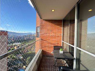 Apartaestudio en arriendo en Linares El Poblado, Medellín, 57 m² · foto 6 de 13