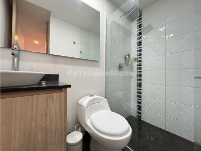 Apartaestudio en arriendo en Linares El Poblado, Medellín, 57 m² · foto 12 de 13