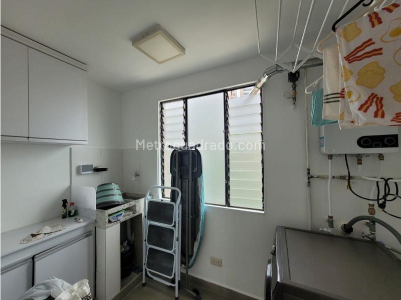 Piso – Medellín - Más
