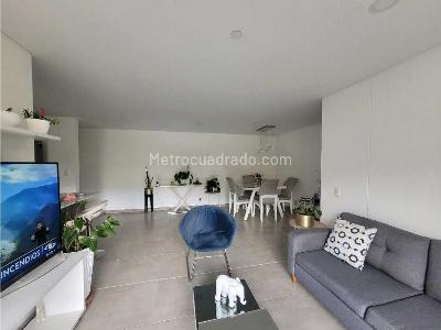 Apartamento de 3 alcobas en venta en La Abadia Envigado, Envigado, 96 m² · foto 2 de 20
