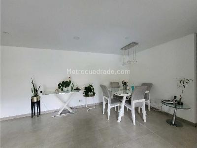 Apartamento de 3 alcobas en venta en La Abadia Envigado, Envigado, 96 m² · foto 4 de 20