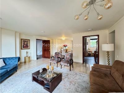 Apartamento de 3 alcobas en venta en Transversal Superior El Poblado, Medellín, 124 m² · foto 2 de 20