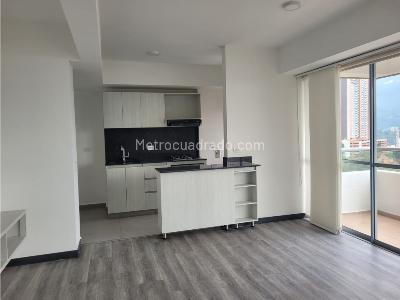 Apartamento de 3 alcobas en arriendo en Las Lomitas Sabaneta, Sabaneta, 80 m² · foto 8 de 16