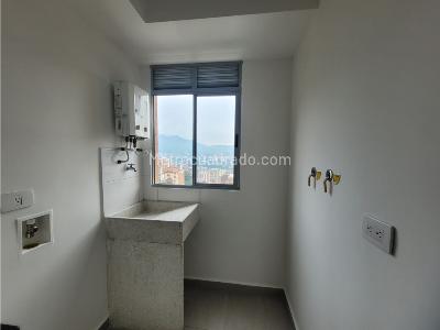Apartamento de 3 alcobas en arriendo en Las Lomitas Sabaneta, Sabaneta, 80 m² · foto 9 de 16