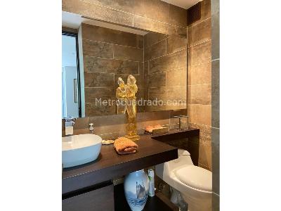Apartamento de 3 alcobas en venta en Los Balsos El Poblado, Medellín, 242 m² · foto 17 de 19