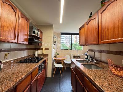 Apartamento de 3 alcobas en venta en Transversal Superior El Poblado, Medellín, 124 m² · foto 10 de 20