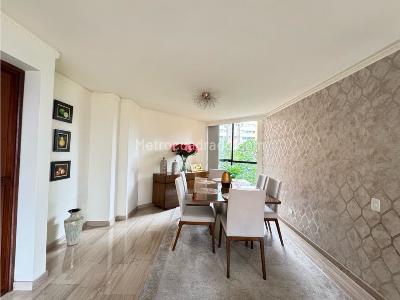 Apartamento de 3 alcobas en venta en Transversal Superior El Poblado, Medellín, 124 m² · foto 9 de 20