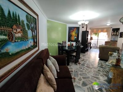 Apartamento en venta en Laureles, Medellín · foto 3 de 20