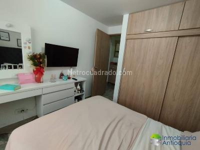 Apartamento en venta en Laureles, Medellín · foto 14 de 20