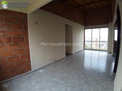 Apartamento en venta en Boston, Medellín · foto 2 de 9