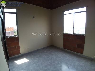 Apartamento en venta en Boston, Medellín · foto 3 de 9