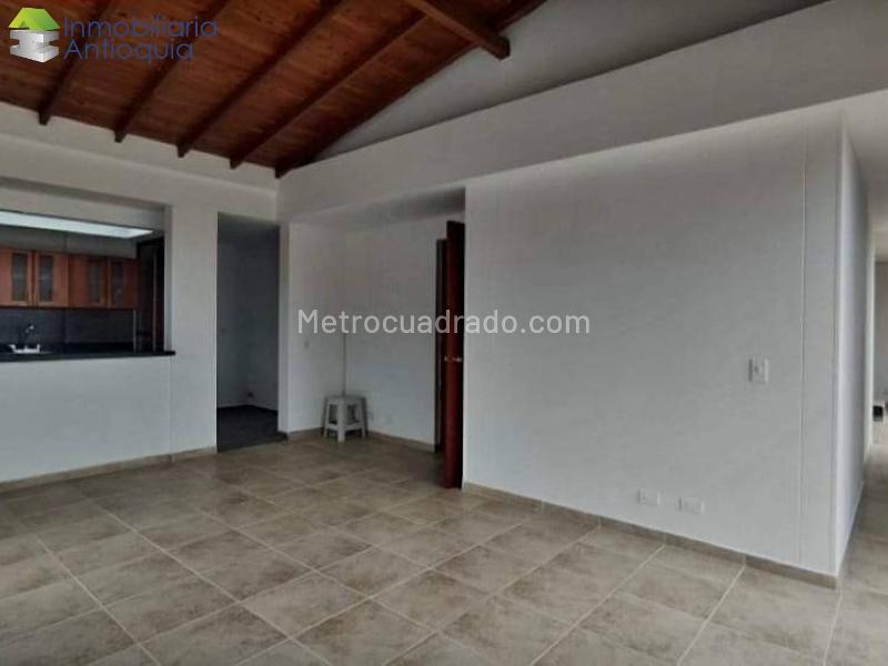 Penthouse de Lujo de 4 Alcobas con Vistas 360° en Laureles - 5
