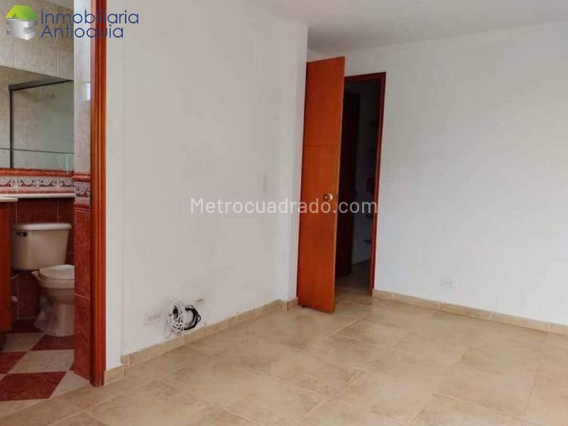 Penthouse de Lujo de 4 Alcobas con Vistas 360° en Laureles - 6