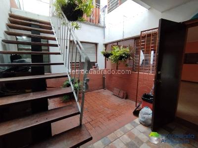 Casa de 5 alcobas en venta en El Velodromo, Medellín, 250 m² · foto 8 de 20