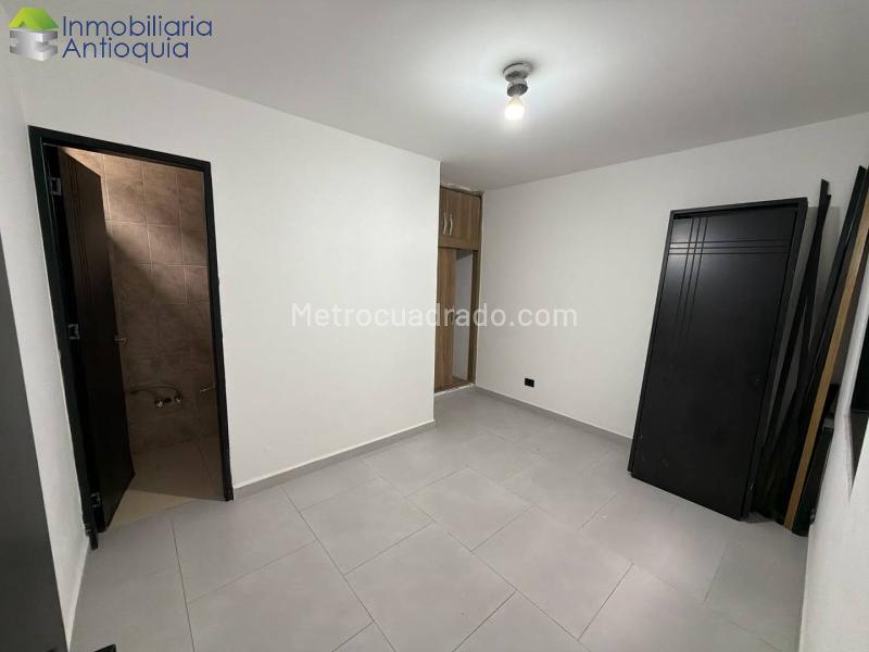 Casa – Medellín, Corazón de Jesús, La Candelaria - Más