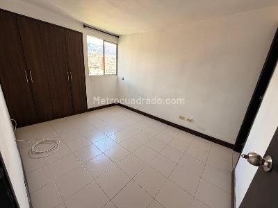 Apartamento de 2 alcobas en arriendo en Santa Monica, Medellín, 52 m² · foto 3 de 9