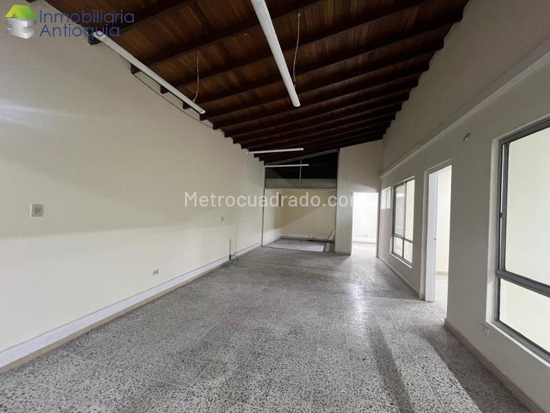 Spacious 5BR House in Belen Malibu - 2