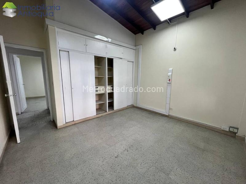 Spacious 5BR House in Belen Malibu - 3