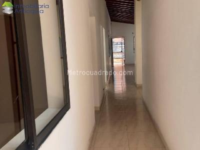 Casa de 4 alcobas en venta en Belen Los Alpes, Medellín, 168 m² · foto 3 de 13