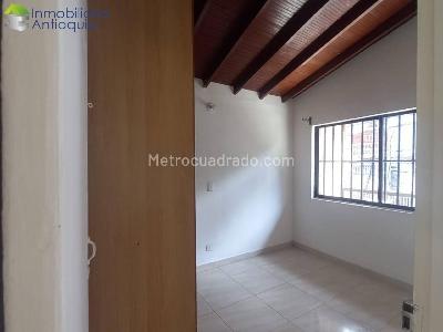 Casa de 4 alcobas en venta en Belen Los Alpes, Medellín, 168 m² · foto 8 de 13